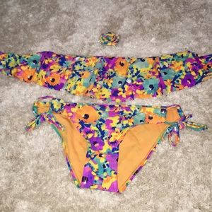 SUMMER SALE: Multi-colored Forever21 bikini